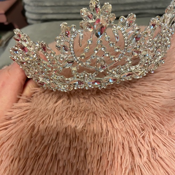 Elegant Silver Crystal Tiara - Picture 2 of 5